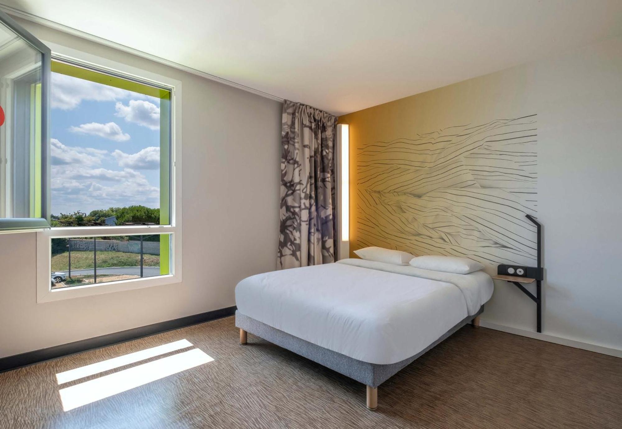 B&B Hotel Saintes Buitenkant foto