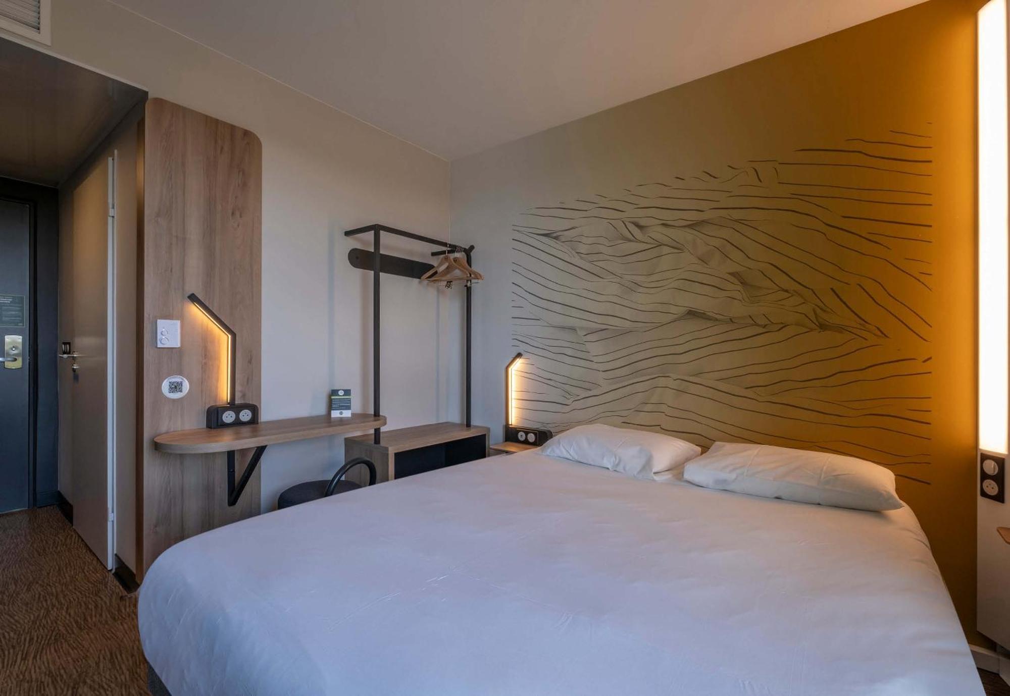 B&B Hotel Saintes Buitenkant foto